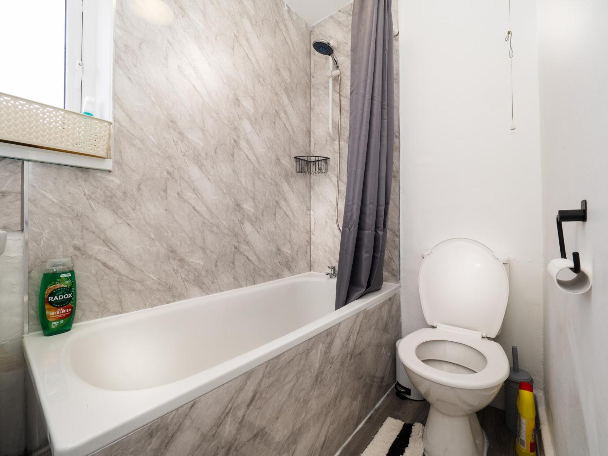 3Br Haven Retreat In Wallasey With Free Street Parking Exterior foto