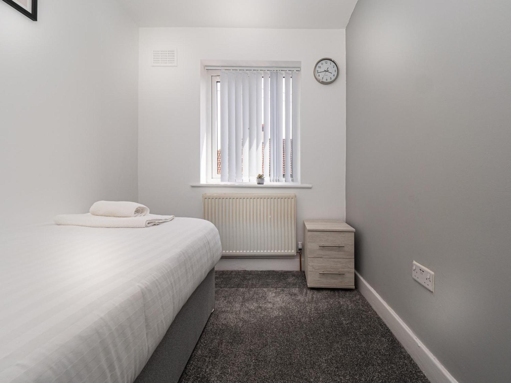 3Br Haven Retreat In Wallasey With Free Street Parking Exterior foto